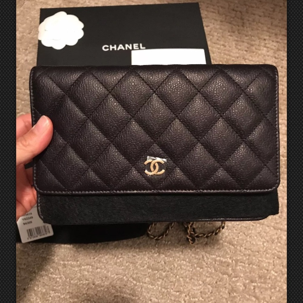 Chanel WOC - Picture 3 of 8